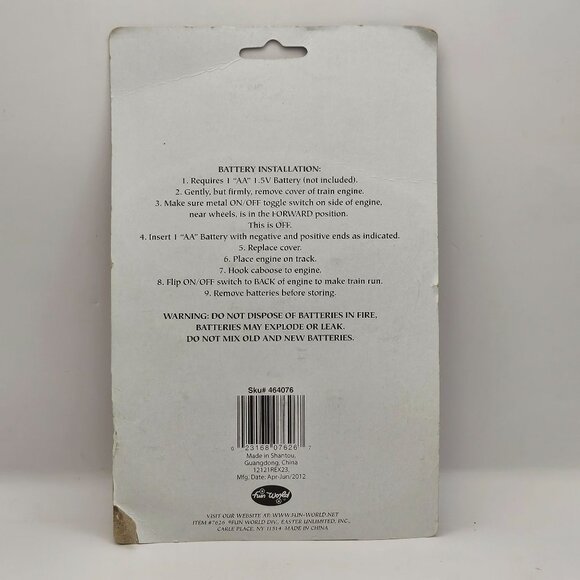 Santa Express Mini Train Engine & Caboose Plastic Snap Together with Tracks - Picture 4 of 5